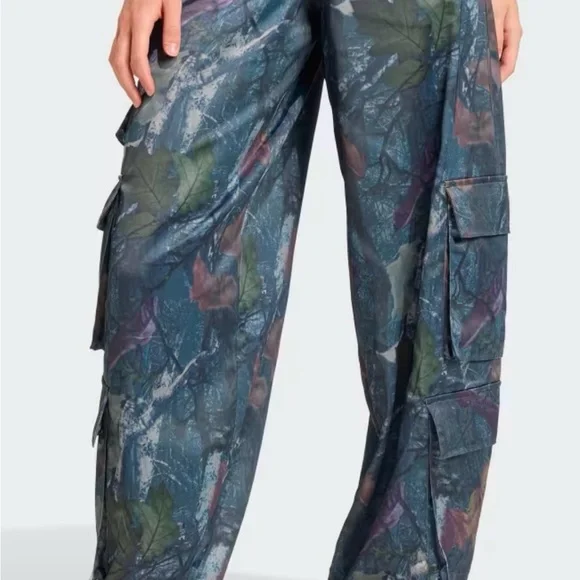 adidas Abstract Camo Cargo Pants in Blue and Green - Picture 2 of 8